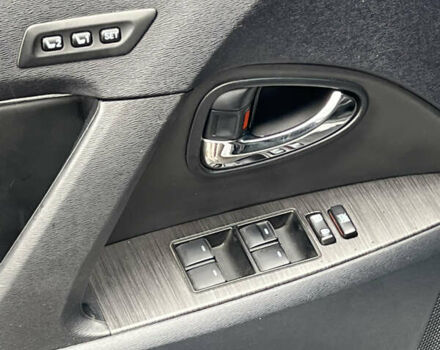 Серый Тойота Авенсис, объемом двигателя 2.23 л и пробегом 210 тыс. км за 9400 $, фото 17 на Automoto.ua