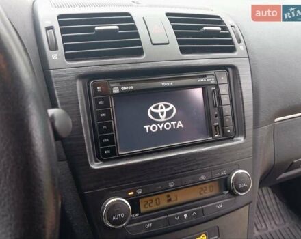 Серый Тойота Авенсис, объемом двигателя 2.2 л и пробегом 230 тыс. км за 7700 $, фото 20 на Automoto.ua