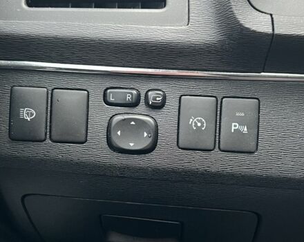 Серый Тойота Авенсис, объемом двигателя 2.2 л и пробегом 210 тыс. км за 9400 $, фото 22 на Automoto.ua