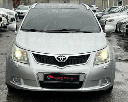 Серый Тойота Авенсис, объемом двигателя 2.23 л и пробегом 210 тыс. км за 9400 $, фото 3 на Automoto.ua