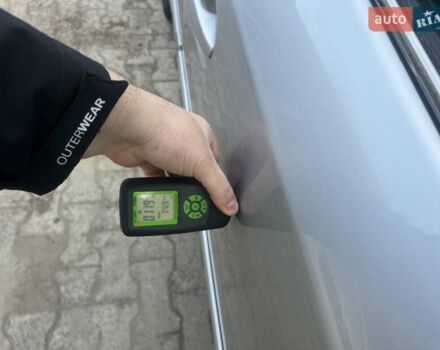 Серый Тойота Авенсис, объемом двигателя 2.23 л и пробегом 288 тыс. км за 6950 $, фото 8 на Automoto.ua