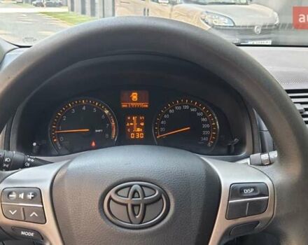Серый Тойота Авенсис, объемом двигателя 1.6 л и пробегом 178 тыс. км за 8000 $, фото 12 на Automoto.ua