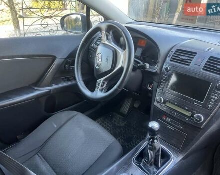 Серый Тойота Авенсис, объемом двигателя 2.23 л и пробегом 288 тыс. км за 6950 $, фото 48 на Automoto.ua