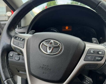 Серый Тойота Авенсис, объемом двигателя 2.23 л и пробегом 245 тыс. км за 8800 $, фото 3 на Automoto.ua