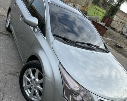 Серый Тойота Авенсис, объемом двигателя 2 л и пробегом 250 тыс. км за 10500 $, фото 5 на Automoto.ua