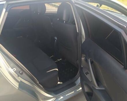 Серый Тойота Авенсис, объемом двигателя 2.2 л и пробегом 210 тыс. км за 8200 $, фото 7 на Automoto.ua