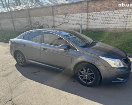 Сірий Тойота Авенсіс, об'ємом двигуна 2 л та пробігом 237 тис. км за 9200 $, фото 8 на Automoto.ua