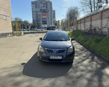 Сірий Тойота Авенсіс, об'ємом двигуна 2 л та пробігом 237 тис. км за 9200 $, фото 5 на Automoto.ua