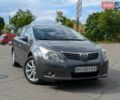 Серый Тойота Авенсис, объемом двигателя 2 л и пробегом 258 тыс. км за 6800 $, фото 1 на Automoto.ua