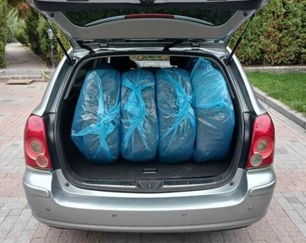 Серый Тойота Авенсис, объемом двигателя 2 л и пробегом 275 тыс. км за 7800 $, фото 6 на Automoto.ua