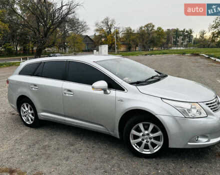 Серый Тойота Авенсис, объемом двигателя 2.2 л и пробегом 273 тыс. км за 8300 $, фото 3 на Automoto.ua