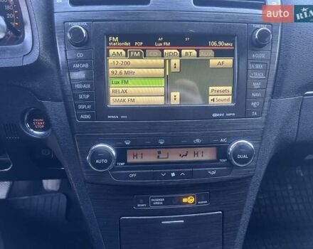 Серый Тойота Авенсис, объемом двигателя 2.23 л и пробегом 288 тыс. км за 6950 $, фото 31 на Automoto.ua