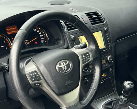 Серый Тойота Авенсис, объемом двигателя 2.23 л и пробегом 210 тыс. км за 9400 $, фото 15 на Automoto.ua