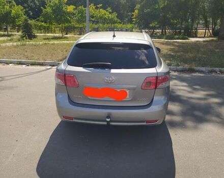 Серый Тойота Авенсис, объемом двигателя 2.2 л и пробегом 210 тыс. км за 8200 $, фото 1 на Automoto.ua
