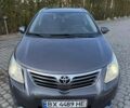 Серый Тойота Авенсис, объемом двигателя 2.23 л и пробегом 277 тыс. км за 8500 $, фото 1 на Automoto.ua