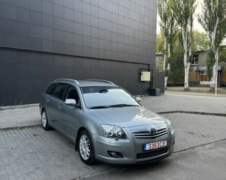 Серый Тойота Авенсис, объемом двигателя 2 л и пробегом 250 тыс. км за 3550 $, фото 3 на Automoto.ua