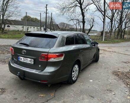 Серый Тойота Авенсис, объемом двигателя 2 л и пробегом 277 тыс. км за 8500 $, фото 13 на Automoto.ua