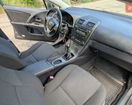 Сірий Тойота Авенсіс, об'ємом двигуна 2 л та пробігом 240 тис. км за 6800 $, фото 13 на Automoto.ua