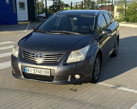 Сірий Тойота Авенсіс, об'ємом двигуна 2 л та пробігом 291 тис. км за 7900 $, фото 1 на Automoto.ua