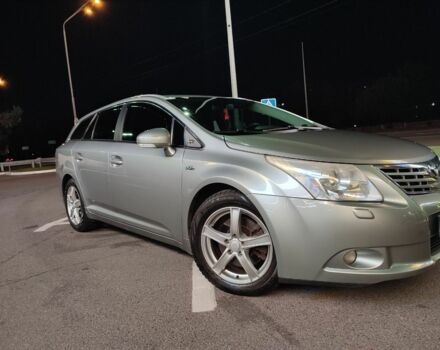 Сірий Тойота Авенсіс, об'ємом двигуна 2.2 л та пробігом 250 тис. км за 8900 $, фото 2 на Automoto.ua