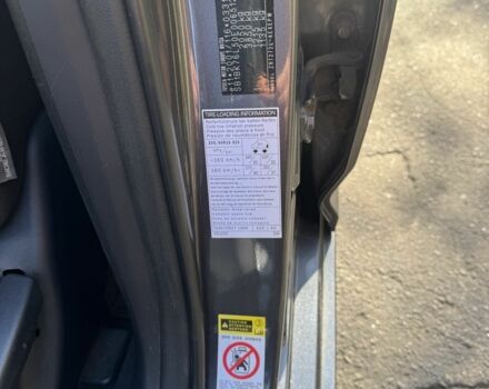 Сірий Тойота Авенсіс, об'ємом двигуна 2 л та пробігом 237 тис. км за 9200 $, фото 6 на Automoto.ua