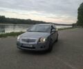 Сірий Тойота Авенсіс, об'ємом двигуна 2 л та пробігом 250 тис. км за 4300 $, фото 1 на Automoto.ua