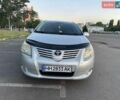 Серый Тойота Авенсис, объемом двигателя 2 л и пробегом 238 тыс. км за 8500 $, фото 1 на Automoto.ua