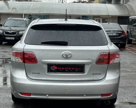 Серый Тойота Авенсис, объемом двигателя 2.2 л и пробегом 210 тыс. км за 9400 $, фото 3 на Automoto.ua