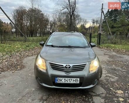 Серый Тойота Авенсис, объемом двигателя 2 л и пробегом 277 тыс. км за 8500 $, фото 18 на Automoto.ua