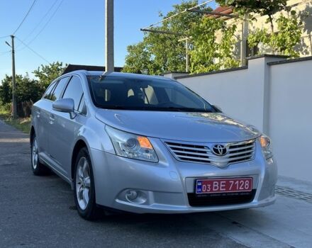 Серый Тойота Авенсис, объемом двигателя 2.2 л и пробегом 310 тыс. км за 7700 $, фото 1 на Automoto.ua