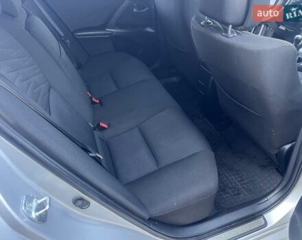 Серый Тойота Авенсис, объемом двигателя 2.23 л и пробегом 288 тыс. км за 6950 $, фото 61 на Automoto.ua