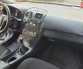 Серый Тойота Авенсис, объемом двигателя 1.6 л и пробегом 178 тыс. км за 8000 $, фото 11 на Automoto.ua