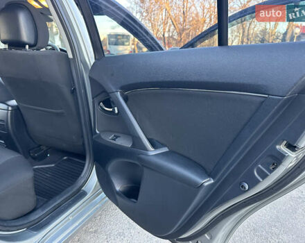 Сірий Тойота Авенсіс, об'ємом двигуна 2.2 л та пробігом 232 тис. км за 7999 $, фото 39 на Automoto.ua