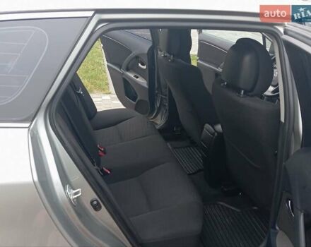 Серый Тойота Авенсис, объемом двигателя 2.2 л и пробегом 230 тыс. км за 7700 $, фото 12 на Automoto.ua