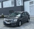 Серый Тойота Авенсис, объемом двигателя 2 л и пробегом 300 тыс. км за 2950 $, фото 1 на Automoto.ua
