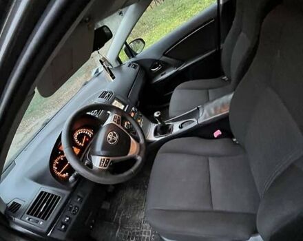 Серый Тойота Авенсис, объемом двигателя 2 л и пробегом 277 тыс. км за 8500 $, фото 4 на Automoto.ua