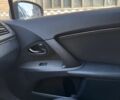 Сірий Тойота Авенсіс, об'ємом двигуна 2 л та пробігом 237 тис. км за 9200 $, фото 3 на Automoto.ua