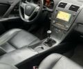 Серый Тойота Авенсис, объемом двигателя 2.2 л и пробегом 210 тыс. км за 9400 $, фото 8 на Automoto.ua