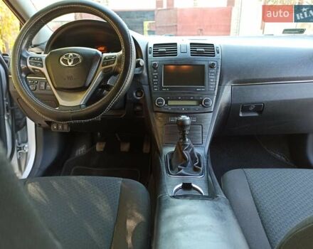 Серый Тойота Авенсис, объемом двигателя 2 л и пробегом 309 тыс. км за 7999 $, фото 7 на Automoto.ua