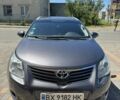Серый Тойота Авенсис, объемом двигателя 2 л и пробегом 370 тыс. км за 8500 $, фото 1 на Automoto.ua