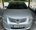 Серый Тойота Авенсис, объемом двигателя 2.2 л и пробегом 290 тыс. км за 4000 $, фото 1 на Automoto.ua