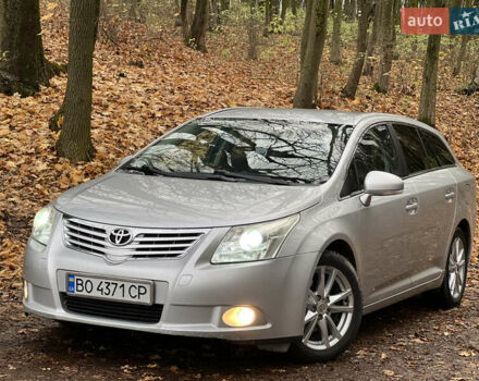 Серый Тойота Авенсис, объемом двигателя 2 л и пробегом 250 тыс. км за 6999 $, фото 1 на Automoto.ua