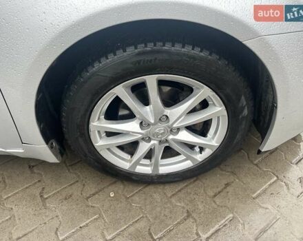 Сірий Тойота Авенсіс, об'ємом двигуна 2 л та пробігом 251 тис. км за 7999 $, фото 31 на Automoto.ua