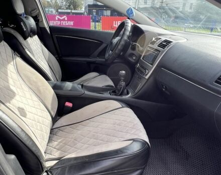 Серый Тойота Авенсис, объемом двигателя 2 л и пробегом 250 тыс. км за 7800 $, фото 7 на Automoto.ua