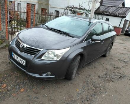 Серый Тойота Авенсис, объемом двигателя 2 л и пробегом 313 тыс. км за 8000 $, фото 1 на Automoto.ua