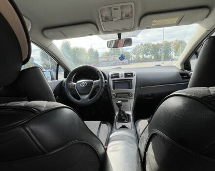 Серый Тойота Авенсис, объемом двигателя 2 л и пробегом 250 тыс. км за 7800 $, фото 8 на Automoto.ua