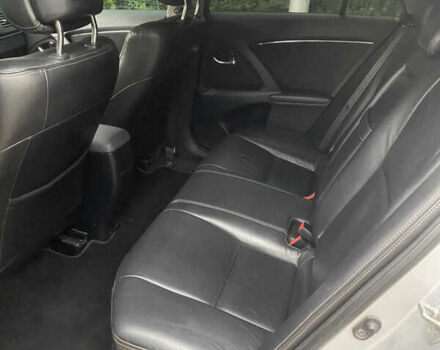 Сірий Тойота Авенсіс, об'ємом двигуна 2.23 л та пробігом 292 тис. км за 7500 $, фото 5 на Automoto.ua