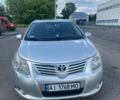 Серый Тойота Авенсис, объемом двигателя 2 л и пробегом 280 тыс. км за 6500 $, фото 1 на Automoto.ua