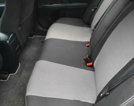 Серый Тойота Авенсис, объемом двигателя 2 л и пробегом 313 тыс. км за 8000 $, фото 8 на Automoto.ua