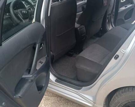 Серый Тойота Авенсис, объемом двигателя 2.23 л и пробегом 196 тыс. км за 9000 $, фото 10 на Automoto.ua